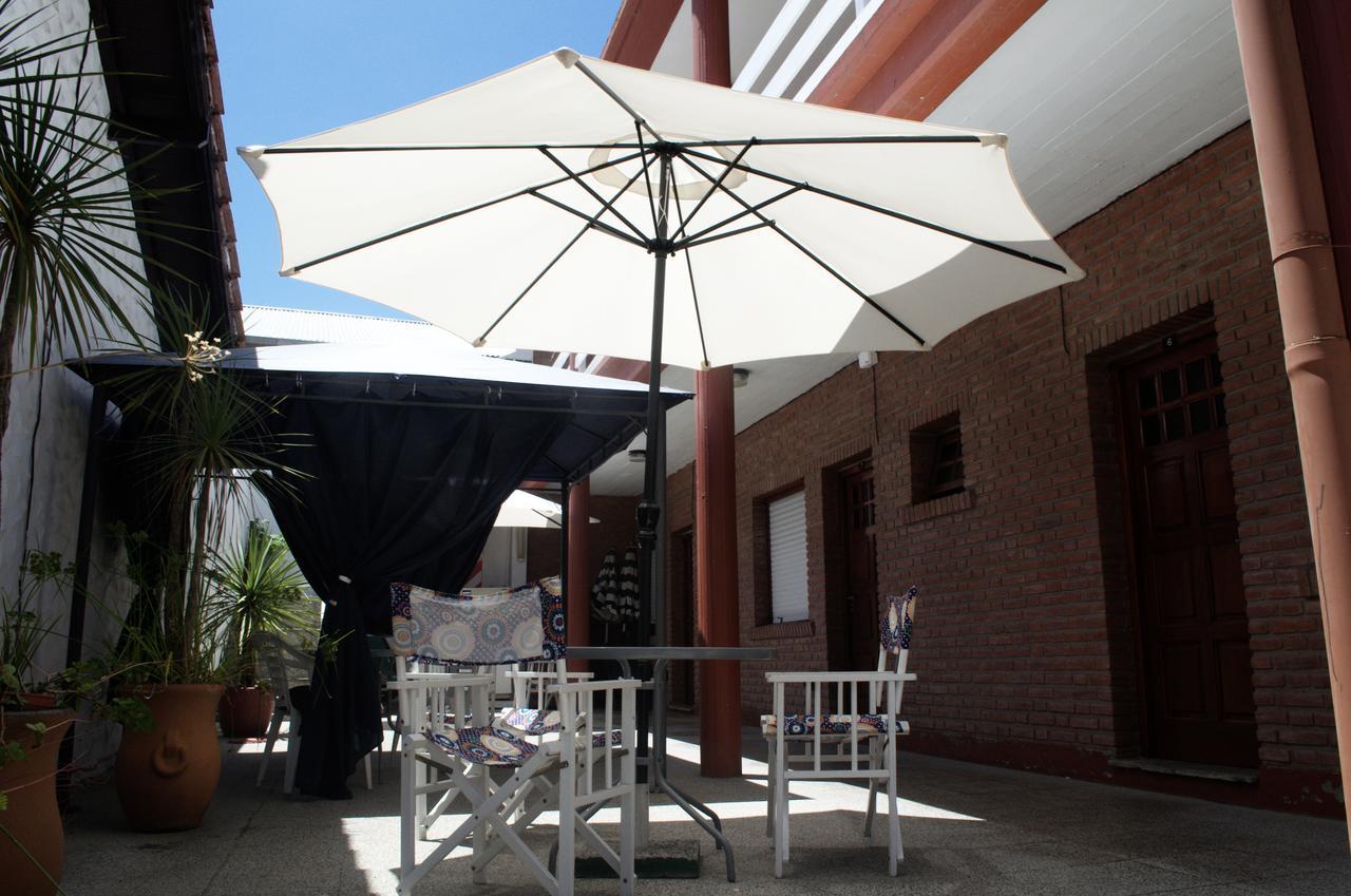 Hosteria Robert Villa Gesell Exterior foto